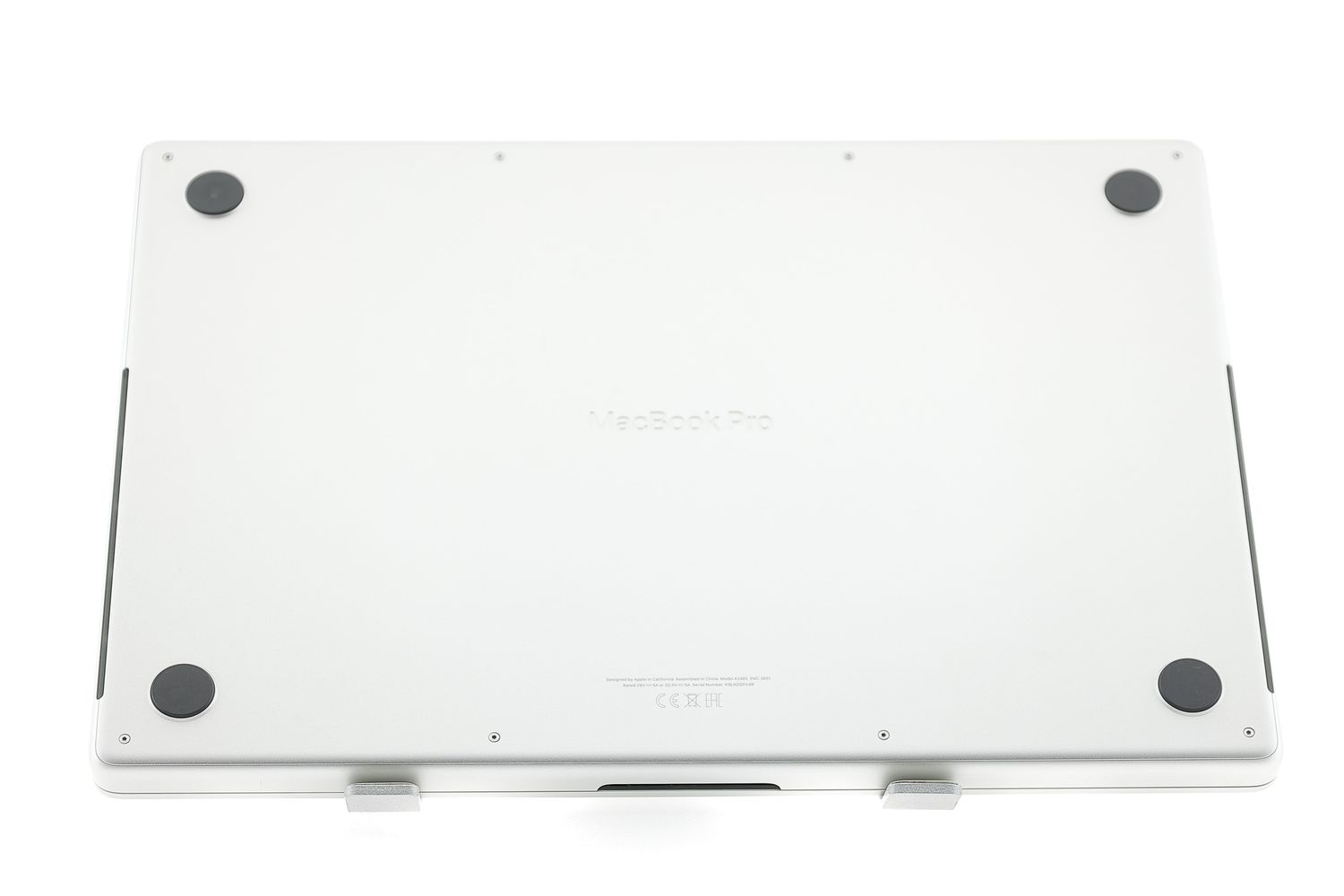 Apple MacBook Pro 16″ 2021, M1 Pro 10 Cores, 16 GB, 16 core GPU 512 GB Silver - Като нов