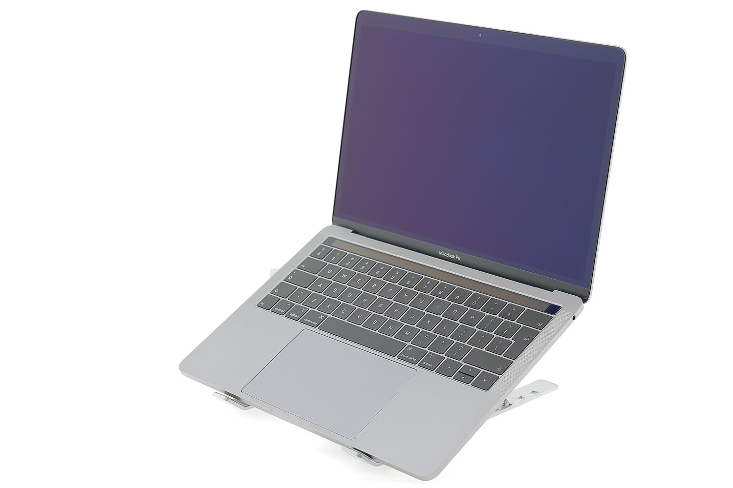 Apple MacBook Pro 13″ Touch Bar 2019, i5 1.4 GHz, 8 GB, Iris Plus Graphics 645 128 GB Space Gray - Újszerű