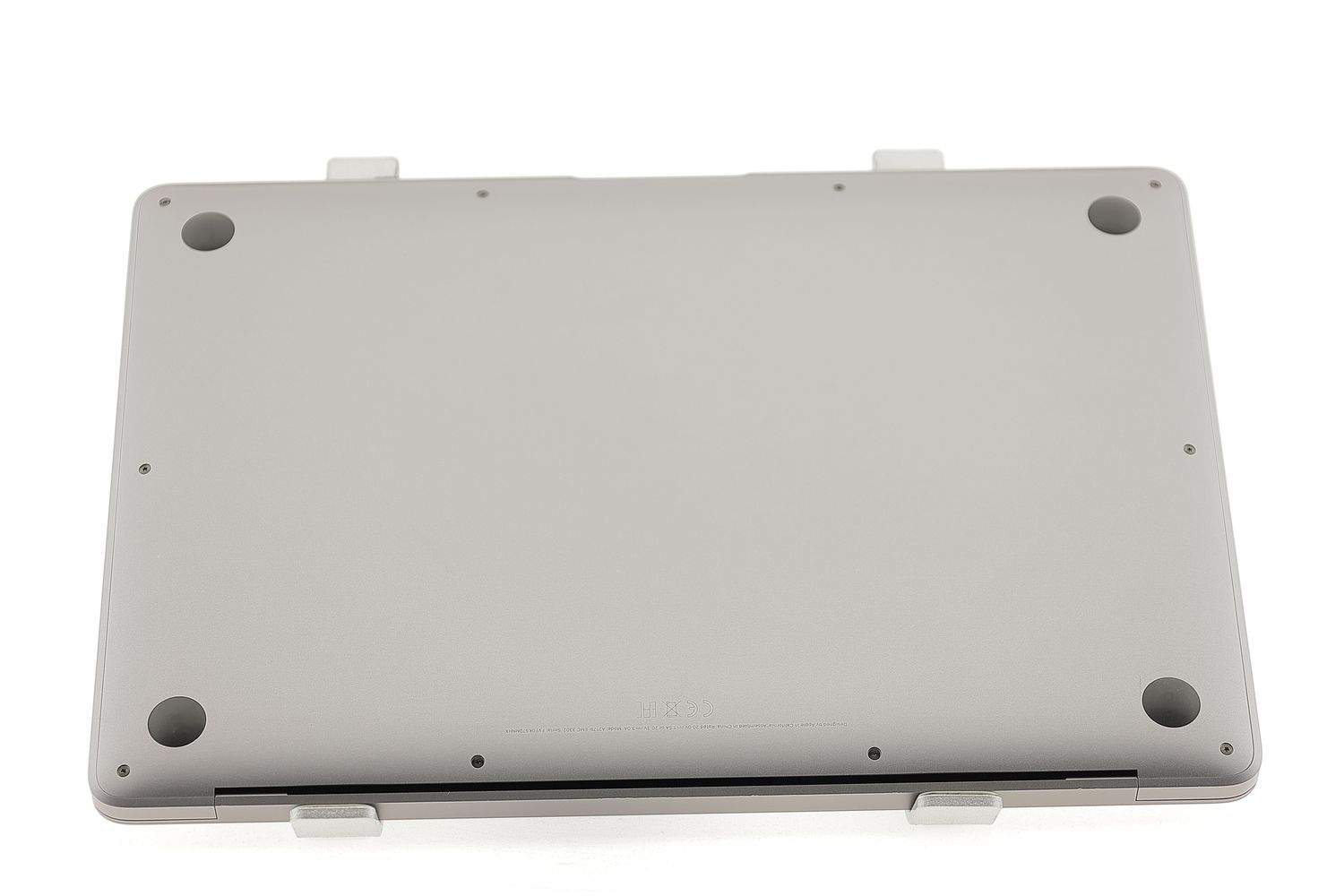 Apple MacBook Air 13″ 2020, i5 1.1 GHz, 8 GB, Intel Iris Plus 256 GB Space Gray - Foarte bun