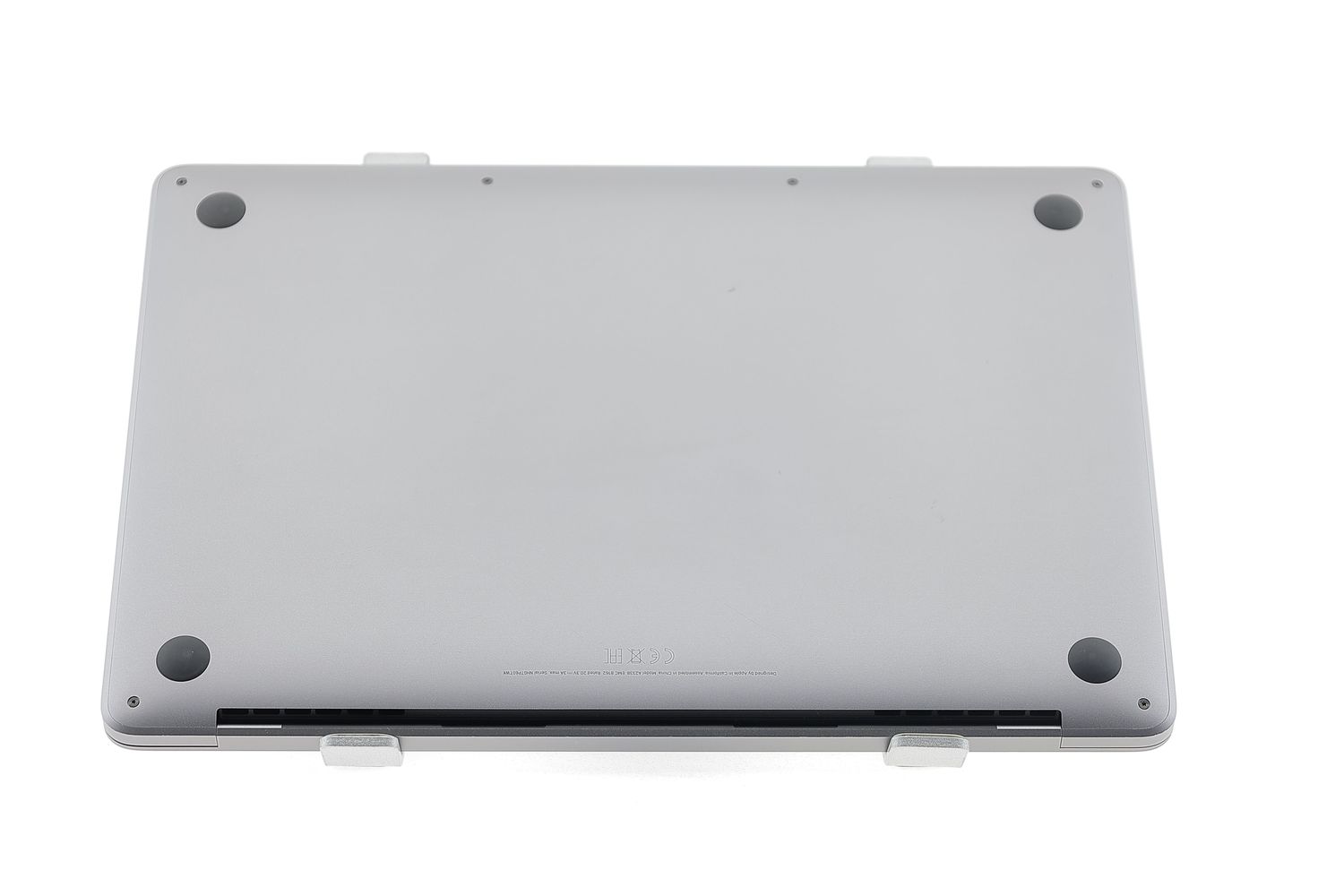Apple MacBook Pro 13″ 2022, M2 8 Cores, 8 GB, 10 core GPU, Space