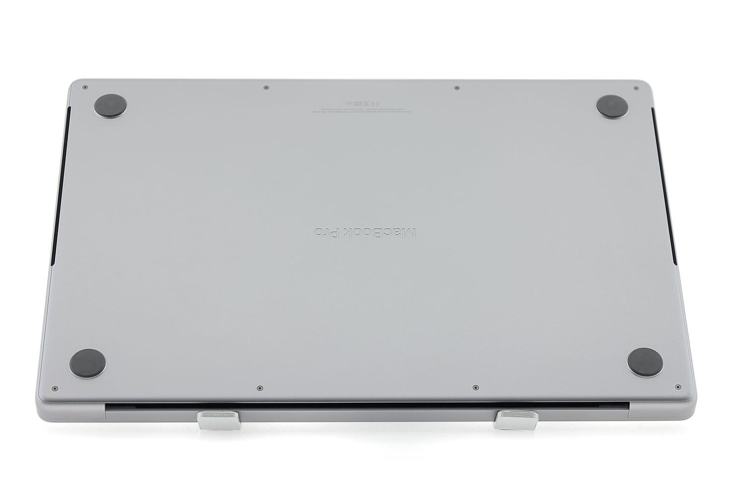 Apple MacBook Pro 16″ 2021, M1 Pro 10 Cores, 16 GB, 16 core GPU 512 GB Space Gray - Kiváló