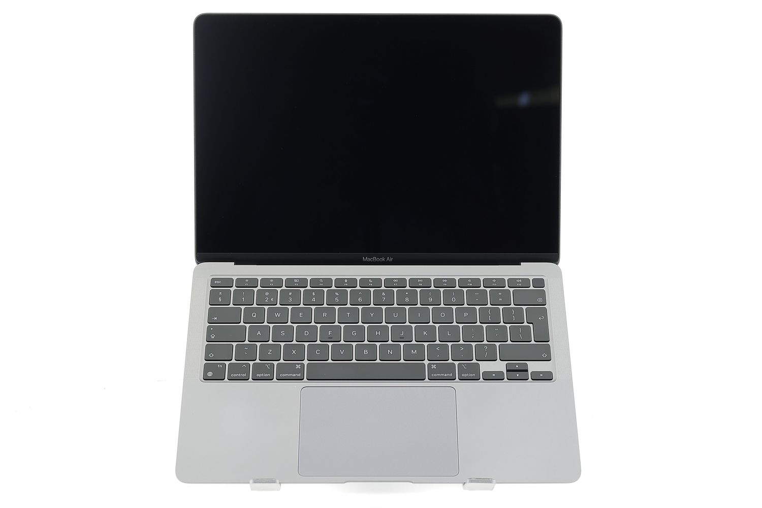 Apple MacBook Air 13″ 2020, M1 8 Cores, 8 GB, 7 core GPU 256 GB Space Gray - Много добро
