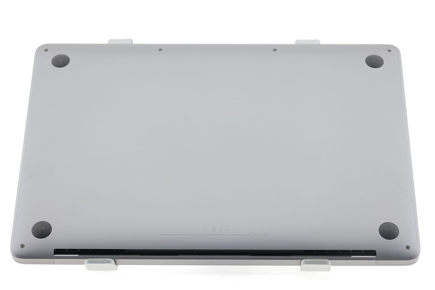 Apple MacBook Pro 13″ 2020, M1 8 Cores, 8 GB, 8 core GPU 256 GB Space Gray - Excelent