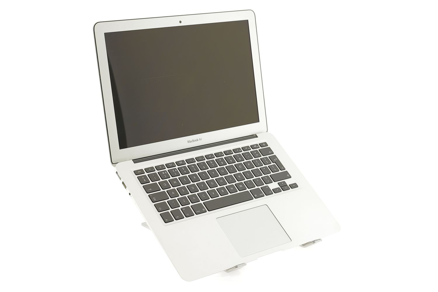 Apple MacBook Air 13″ 2017, i5 1.8 GHz, 8 GB, HD Graphics 6000 128 GB Silver - Ca nou
