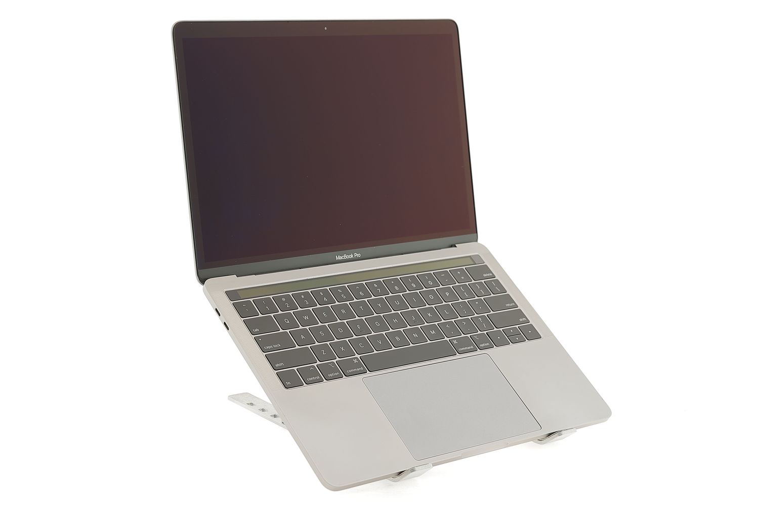 Apple MacBook Pro 13″ Touch Bar 2018, i7 2.7 GHz, 16 GB, Intel Iris Plus Graphics 655 512 GB Space Gray - Nagyon jó