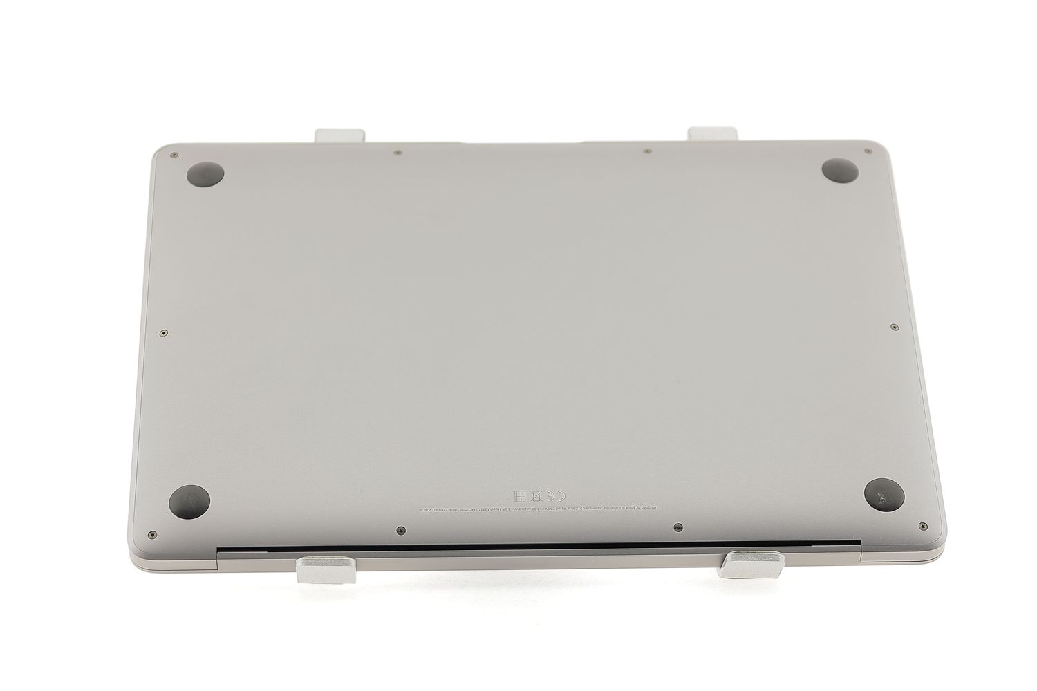 Apple MacBook Air 13″ 2020, M1 8 Cores, 16 GB, 7 core GPU 256 GB Space Gray - Foarte bun