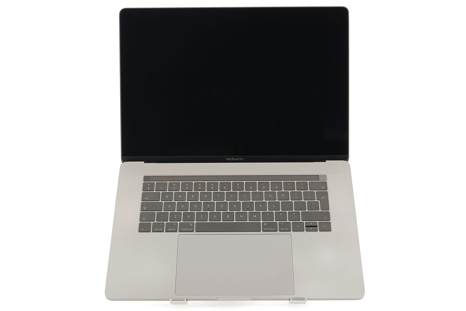 Apple MacBook Pro 15″ Touch Bar 2017, i7 2.9 GHz, 16 GB, AMD Radeon Pro 560 512 GB Space Gray - Много добро