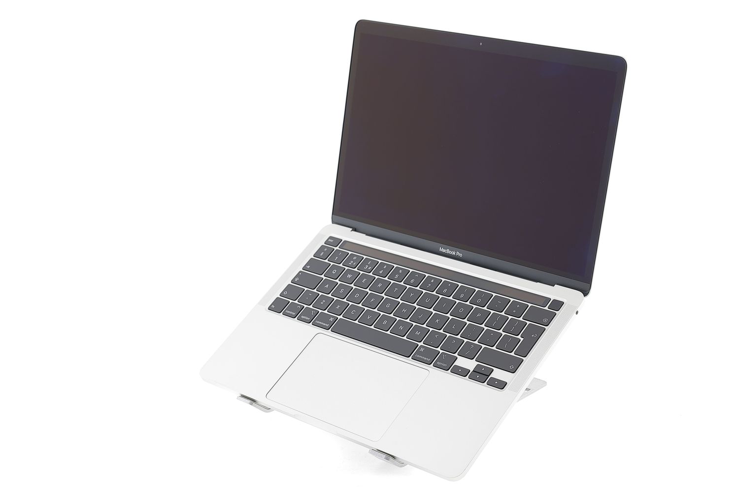 Apple MacBook Pro 13″ 2020, M1 8 Cores, 8 GB, 8 core GPU 256 GB Silver - Excelent