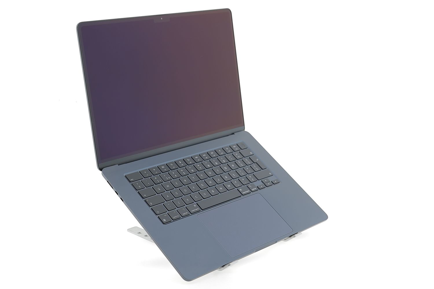 Apple MacBook Air 15″ 2023, M2 8 Cores, 8 GB, 10 core GPU 256 GB Midnight - Ca nou