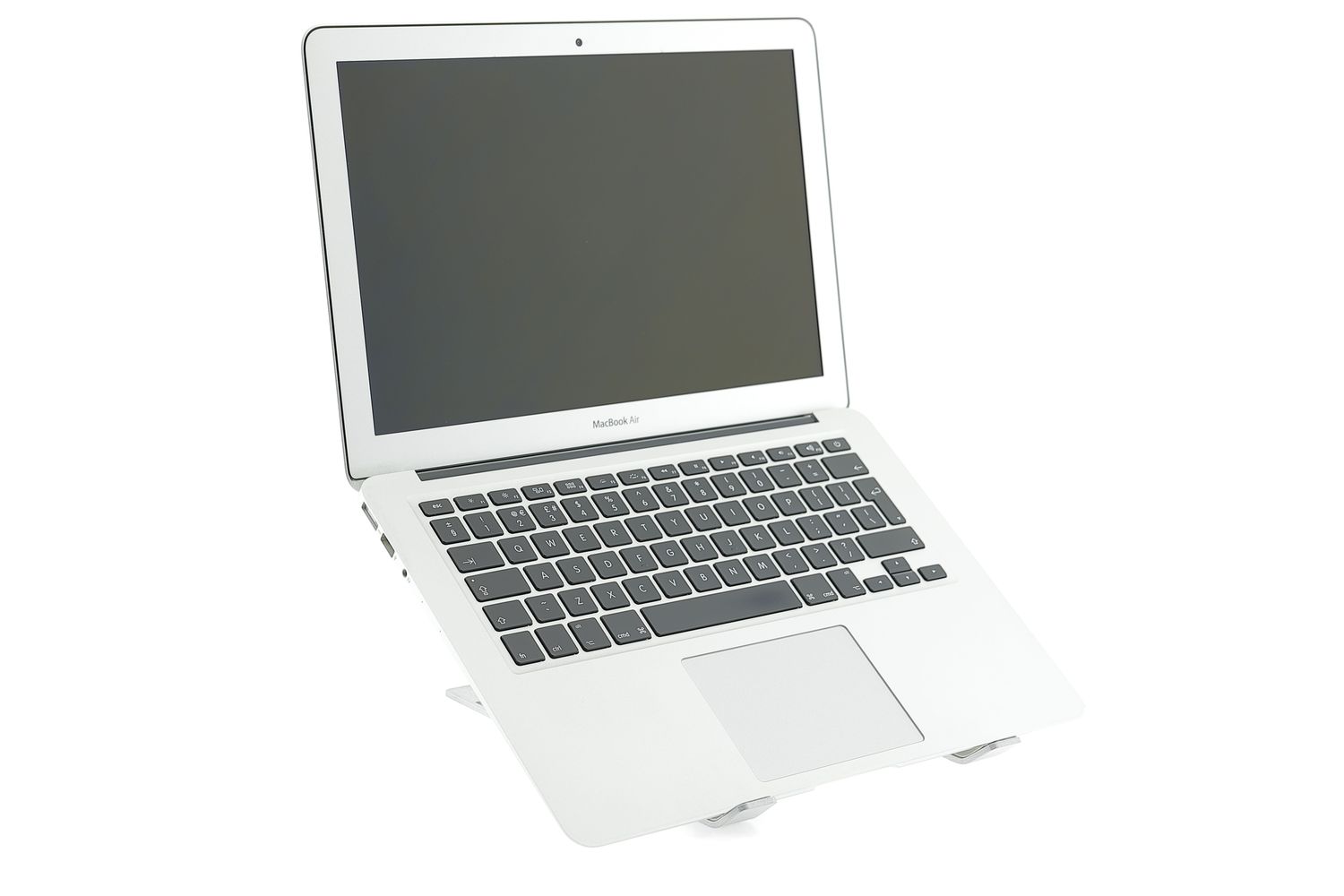 Apple MacBook Air 13″ 2017, i5 1.8 GHz, 8 GB, HD Graphics 6000 128 GB Silver - Foarte bun