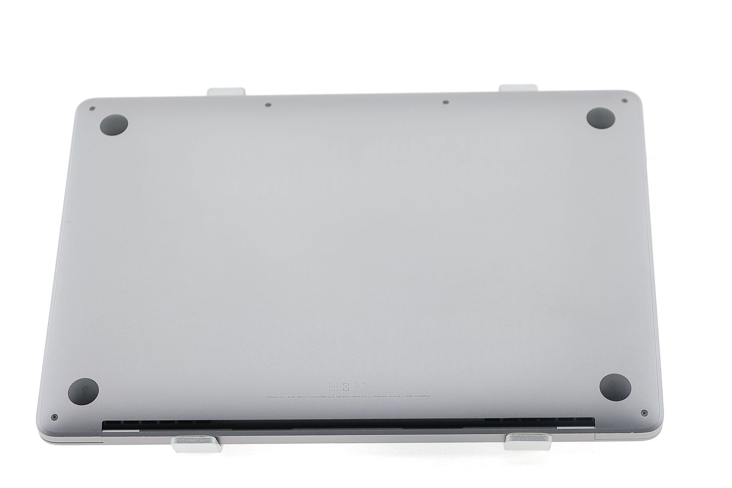 Apple MacBook Pro 13″ 2020, M1 8 Cores, 8 GB, 8 core GPU 256 GB Space Gray - Kiváló