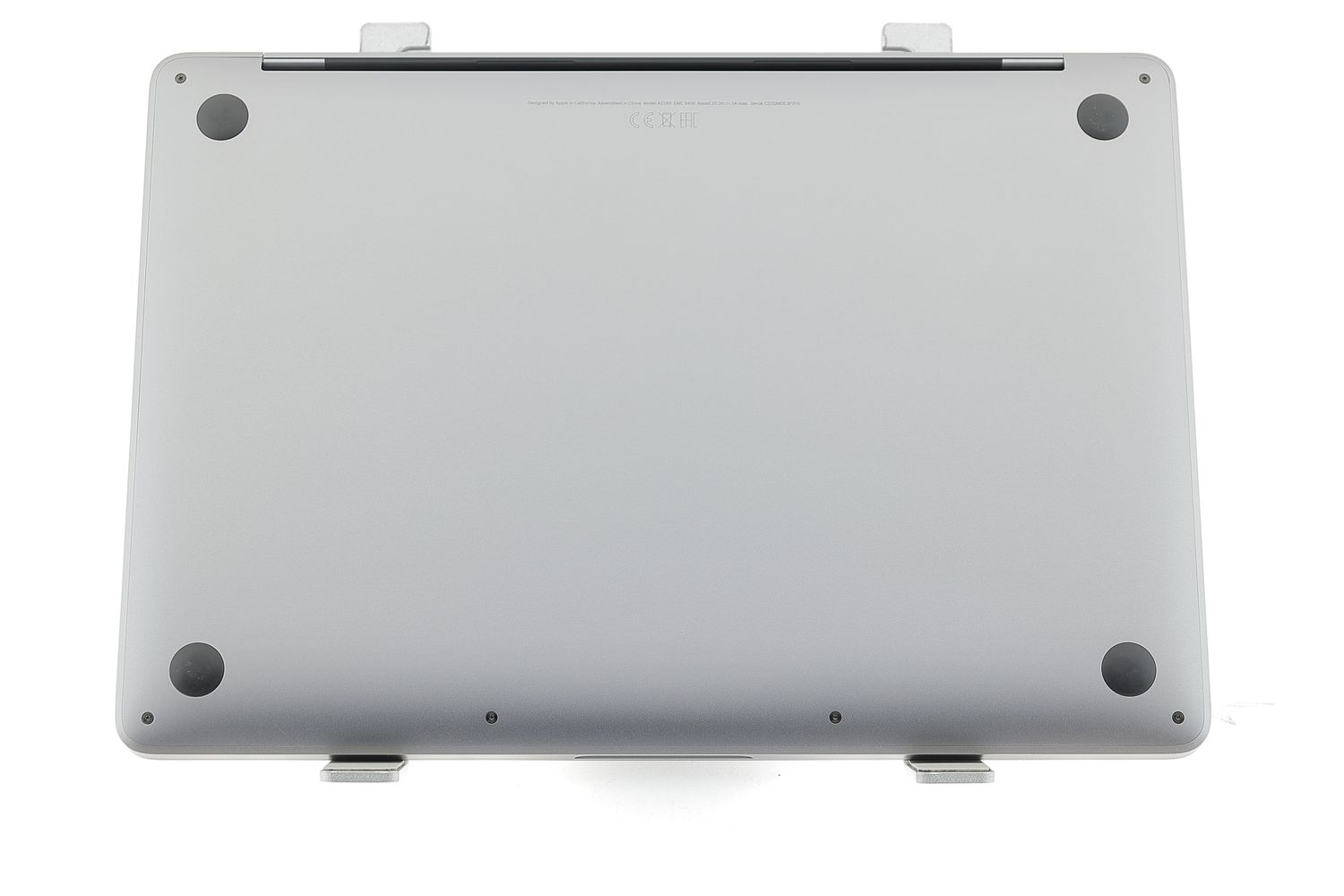 Apple MacBook Pro 13″ Touch Bar 2020, i5 1.4 GHz, 16 GB, Intel Iris Plus Graphics 645 256 GB Space Gray - Отлично