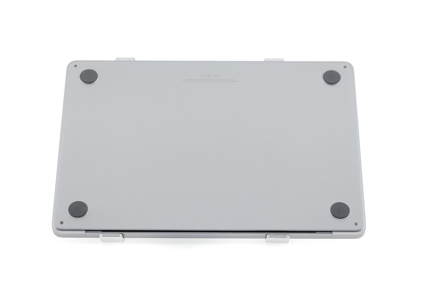 Apple MacBook Air 13″ 2022, M2 8 Cores, 16 GB, 10 core GPU 256 GB Space Gray - Kiváló