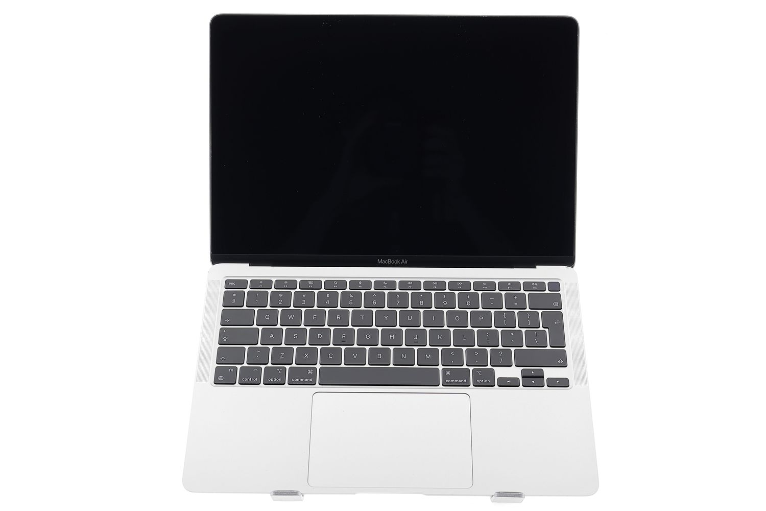 Apple MacBook Air 13″ 2020, M1 8 Cores, 8 GB, 7 core GPU 256 GB Silver - Bun