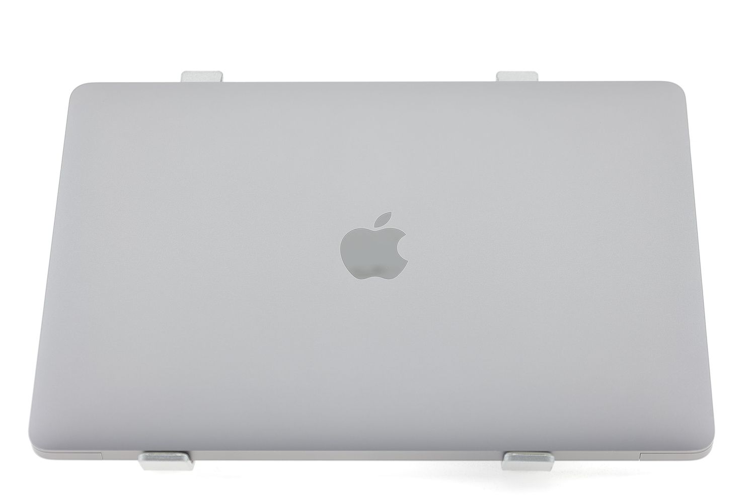 Apple MacBook Air 13″ 2020, M1 8 Cores, 8 GB, 7 core GPU, Space