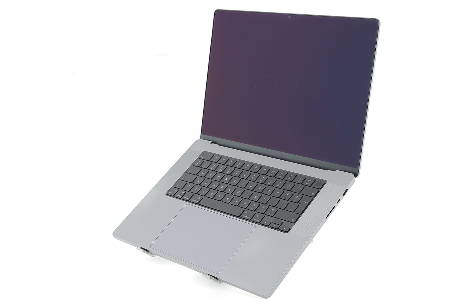 Apple MacBook Pro 16″ 2021, M1 Pro 10 Cores, 16 GB, 16 core GPU 512 GB Space Gray - Foarte bun
