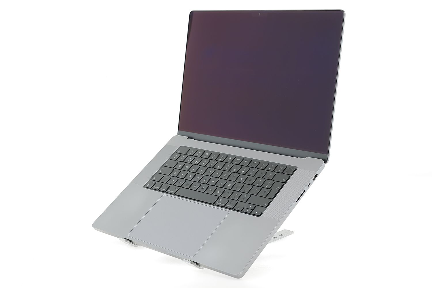 Apple MacBook Pro 16″ 2021, M1 Pro 10 Cores, 16 GB, 16 core GPU 1 TB Space Gray - Kiváló