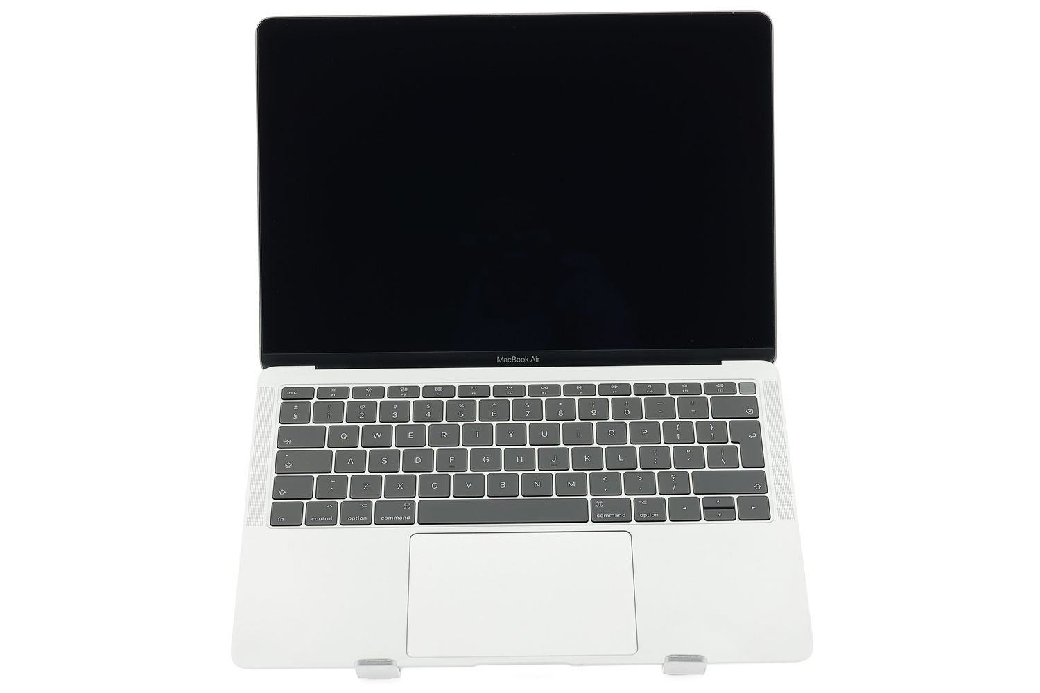 Apple MacBook Air 13″ 2019, i5 1.6 GHz, 8 GB, Intel UHD Graphics 617 128 GB Silver - Ca nou