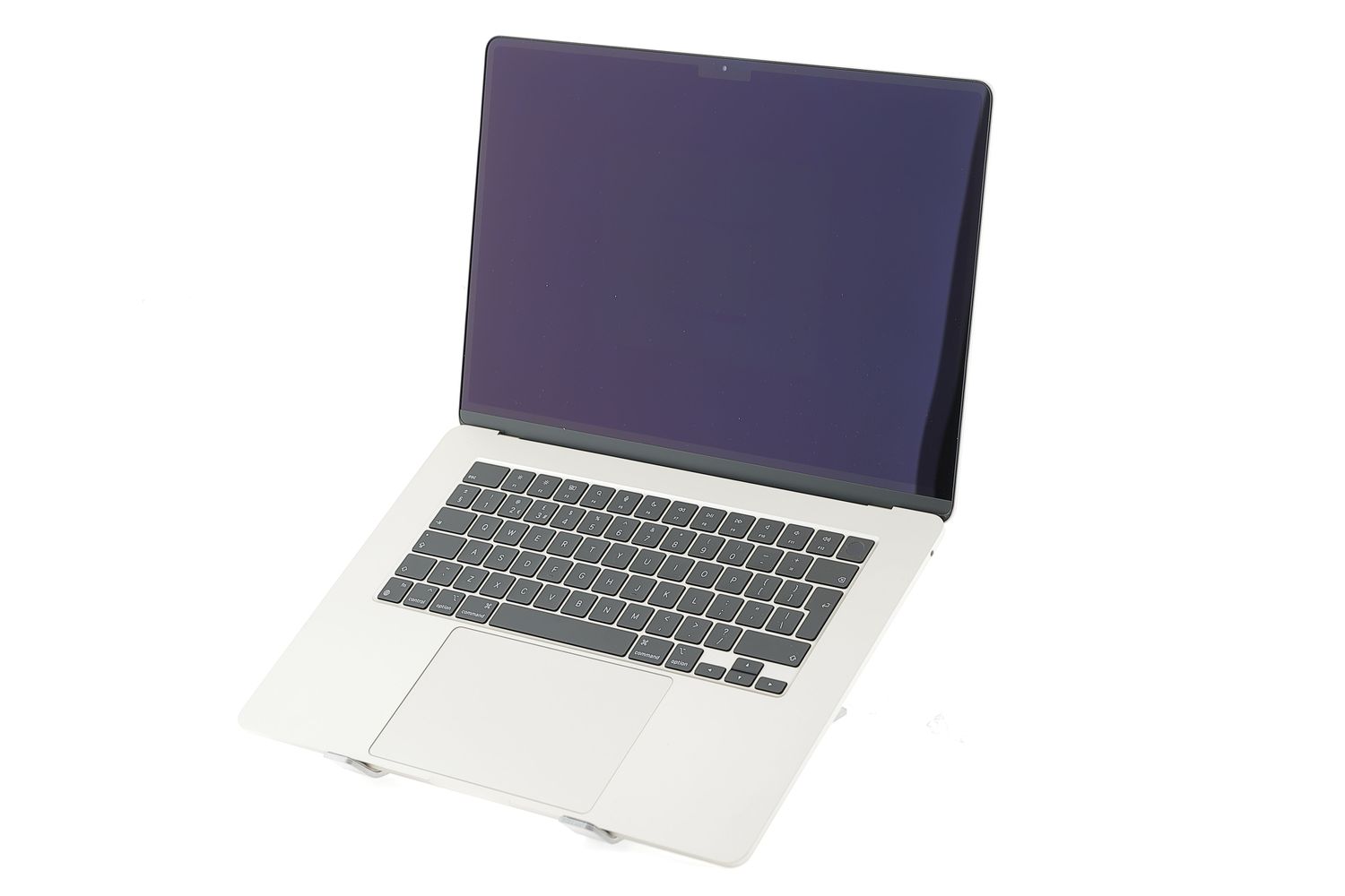 Apple MacBook Air 15″ 2023, M2 8 Cores, 16 GB, 10 core GPU 512 GB Starlight - Újszerű