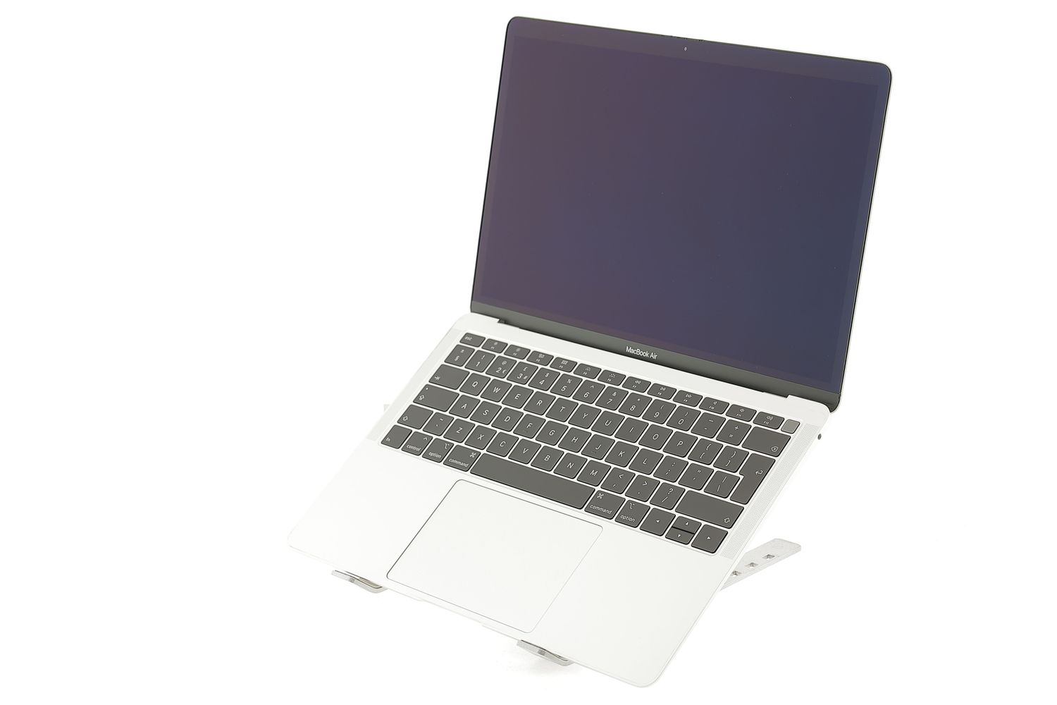 Apple MacBook Air 13″ 2019, i5 1.6 GHz, 8 GB, Intel UHD Graphics 617 256 GB Silver - Εξαιρετικό