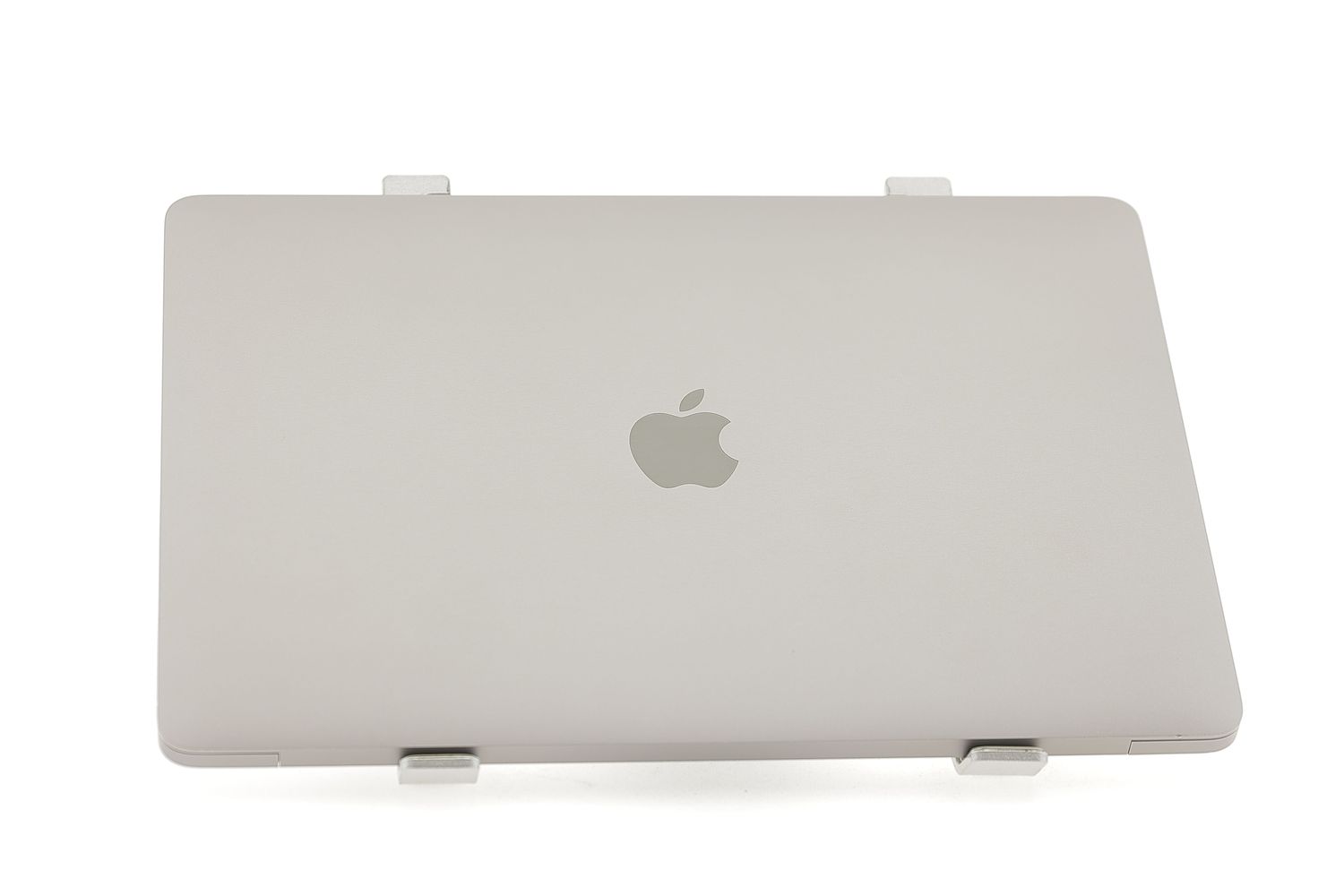 Apple MacBook Air 13″ 2020, M1 8 Cores, 8 GB, 8 core GPU 512 GB Space Gray - Kiváló