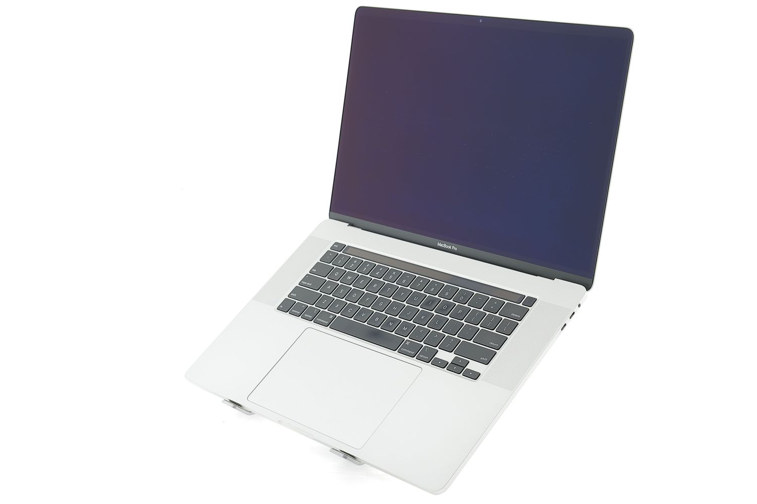 Apple MacBook Pro 16″ Touch Bar 2019, i9 2.4 GHz, 32 GB, AMD Radeon Pro 5300M 1 TB Silver - Πολύ καλό