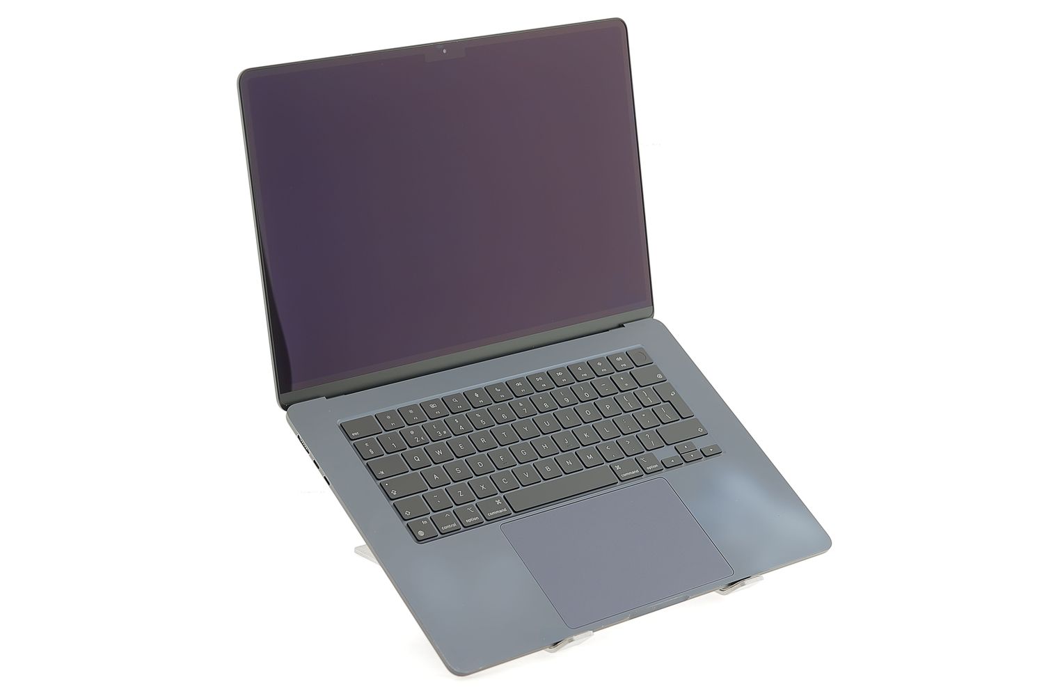 Apple MacBook Air 15″ 2023, M2 8 Cores, 8 GB, 10 core GPU 256 GB Midnight - Foarte bun