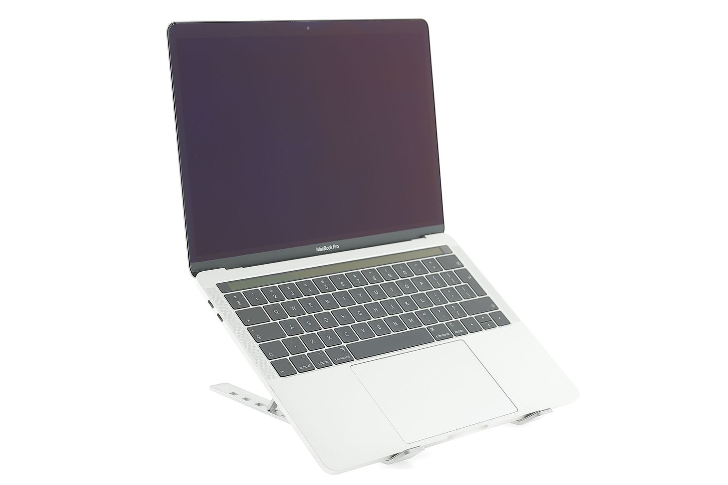 Apple MacBook Pro 13″ Touch Bar 2019, i5 1.4 GHz, 8 GB, Iris Plus Graphics 645 256 GB Silver - Foarte bun