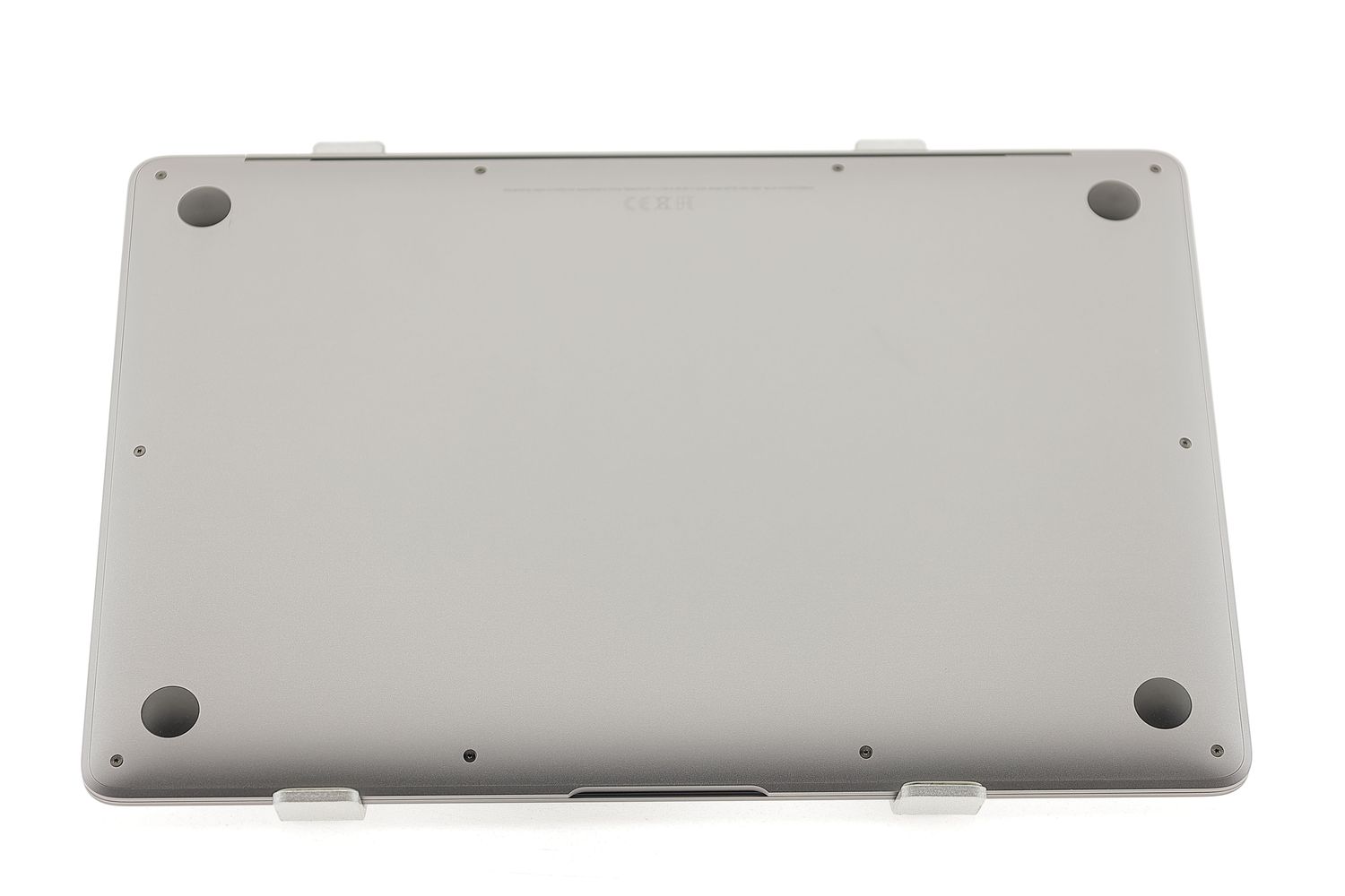 Apple MacBook Air 13″ 2020, i5 1.1 GHz, 8 GB, Intel Iris Plus 256 GB Space Gray - Foarte bun