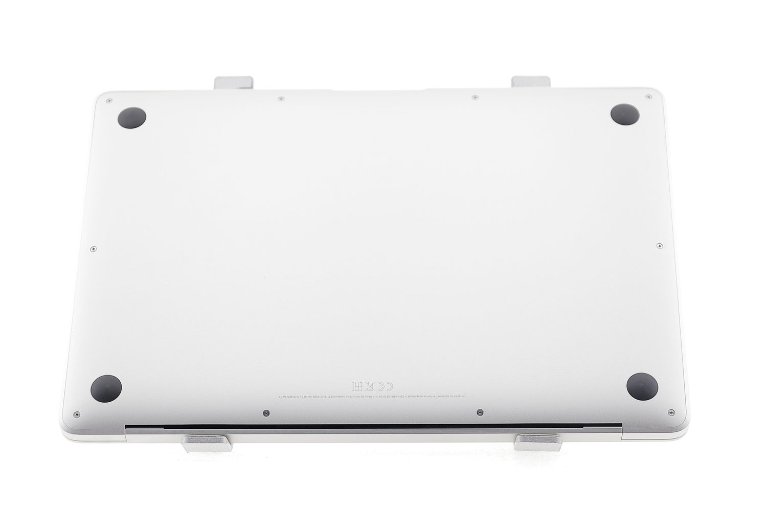 Apple MacBook Air 13″ 2020, M1 8 Cores, 8 GB, 7 core GPU 256 GB Silver - Excelent