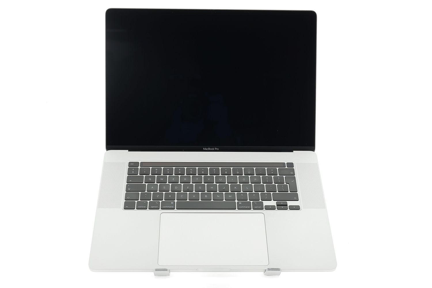 Apple MacBook Pro 16″ Touch Bar 2019, i7 2.6 GHz, 16 GB, AMD Radeon Pro 5300M 512 GB Silver - Ca nou