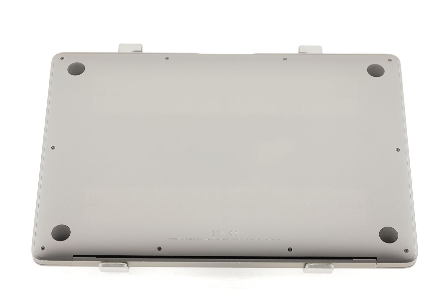 Apple MacBook Air 13″ 2020, i3 1.1 GHz, 8 GB, Intel Iris Plus 512 GB Space Gray - Foarte bun
