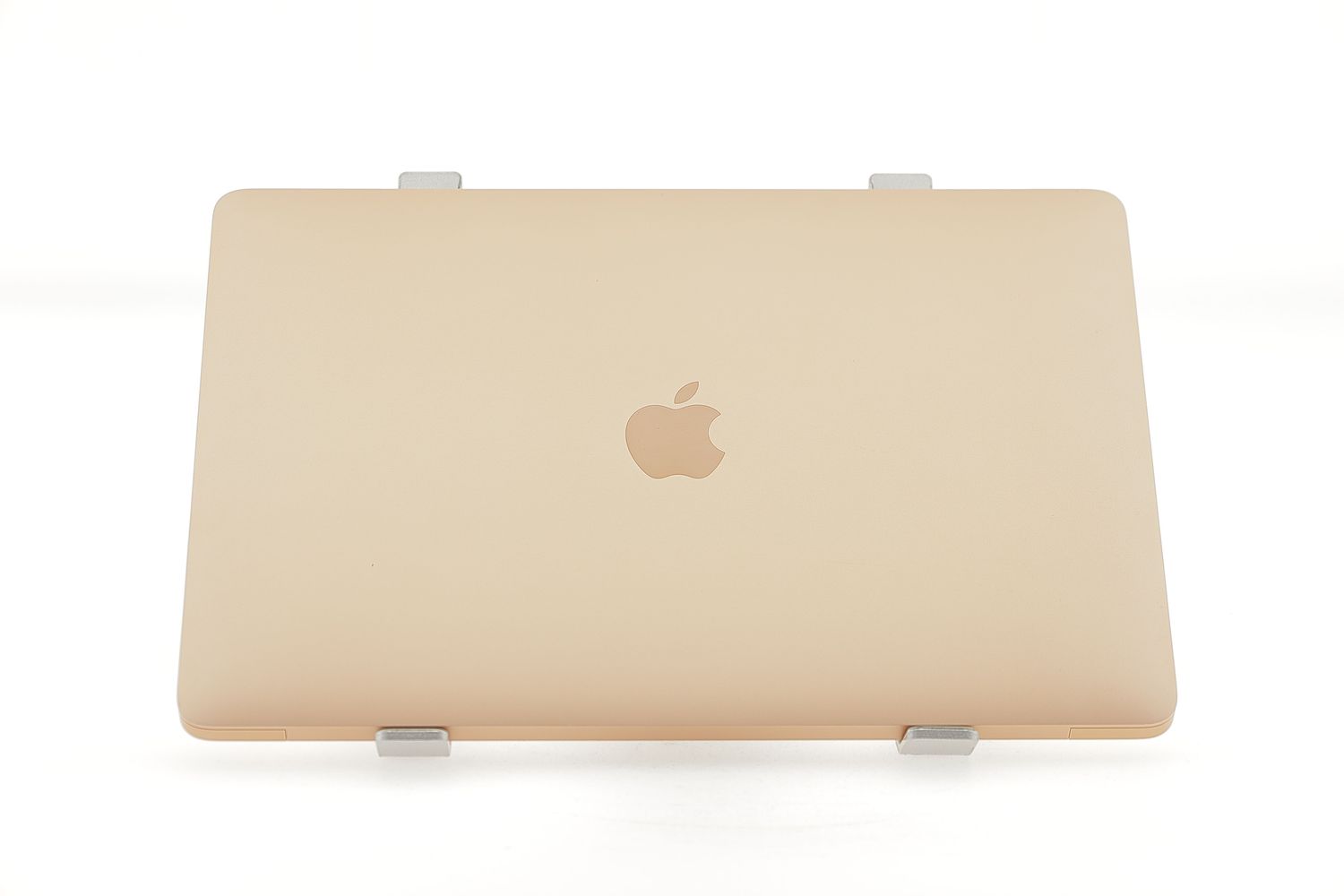 Apple MacBook Air 13″ 2020, M1 8 Cores, 8 GB, 7 core GPU 256 GB Gold - Excelent