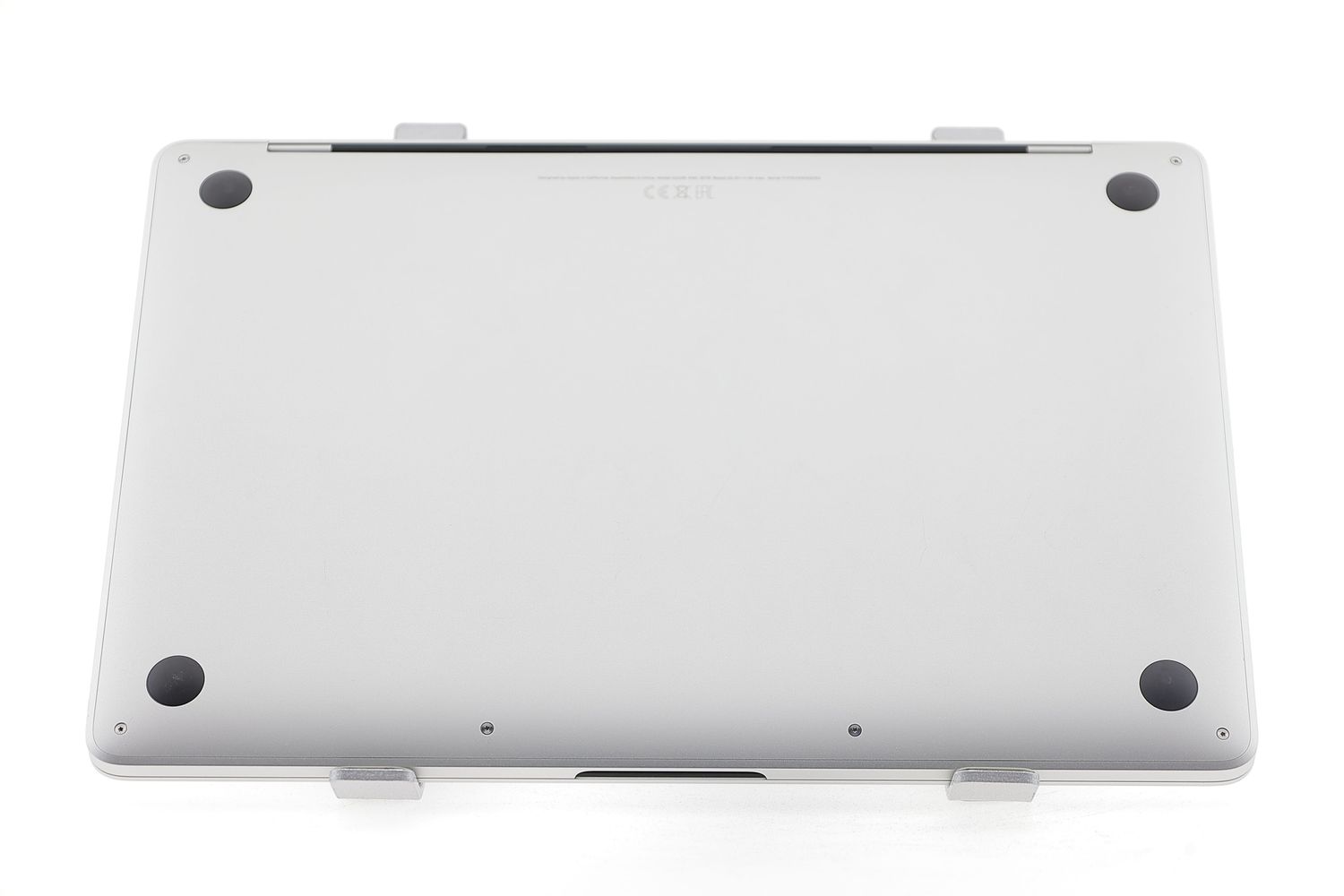 Apple MacBook Pro 13″ 2020, M1 8 Cores, 8 GB, 8 core GPU 256 GB Silver - Като нов
