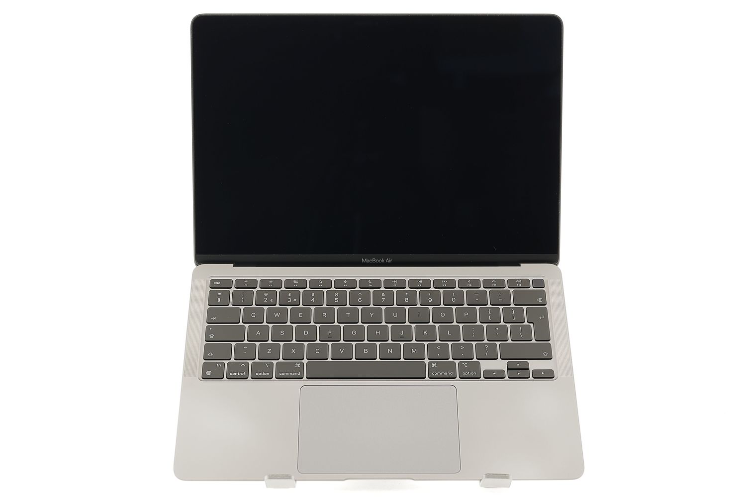 Apple MacBook Air 13″ 2020, M1 8 Cores, 16 GB, 7 core GPU 256 GB Space Gray - Foarte bun