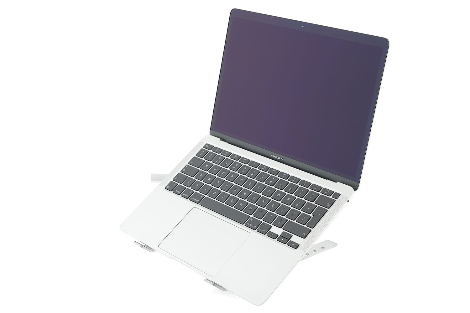 Apple MacBook Air 13″ 2020, M1 8 Cores, 8 GB, 8 core GPU 512 GB Silver