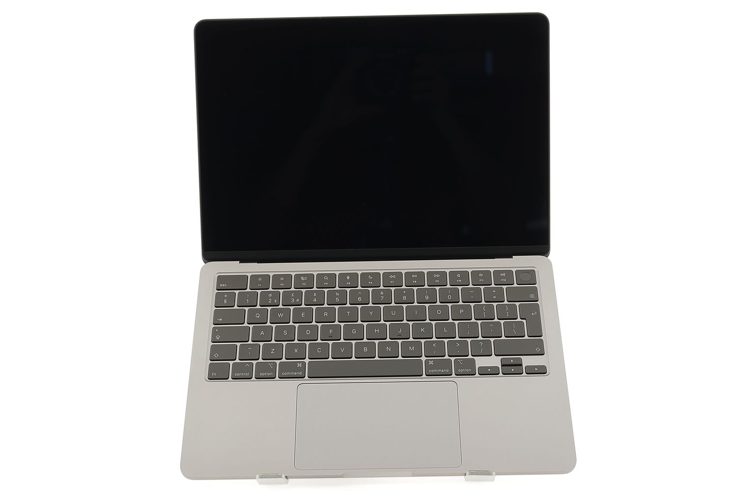 Apple MacBook Air 13″ 2022, M2 8 Cores, 8 GB, 8 core GPU 256 GB Space Gray - Újszerű