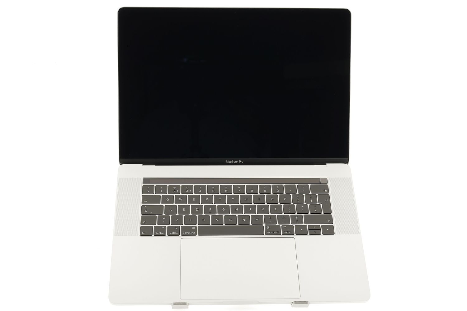 Apple MacBook Pro 15″ Touch Bar 2018, i7 2.2 GHz, 16 GB, AMD Radeon Pro 555X 256 GB Silver - Ca nou