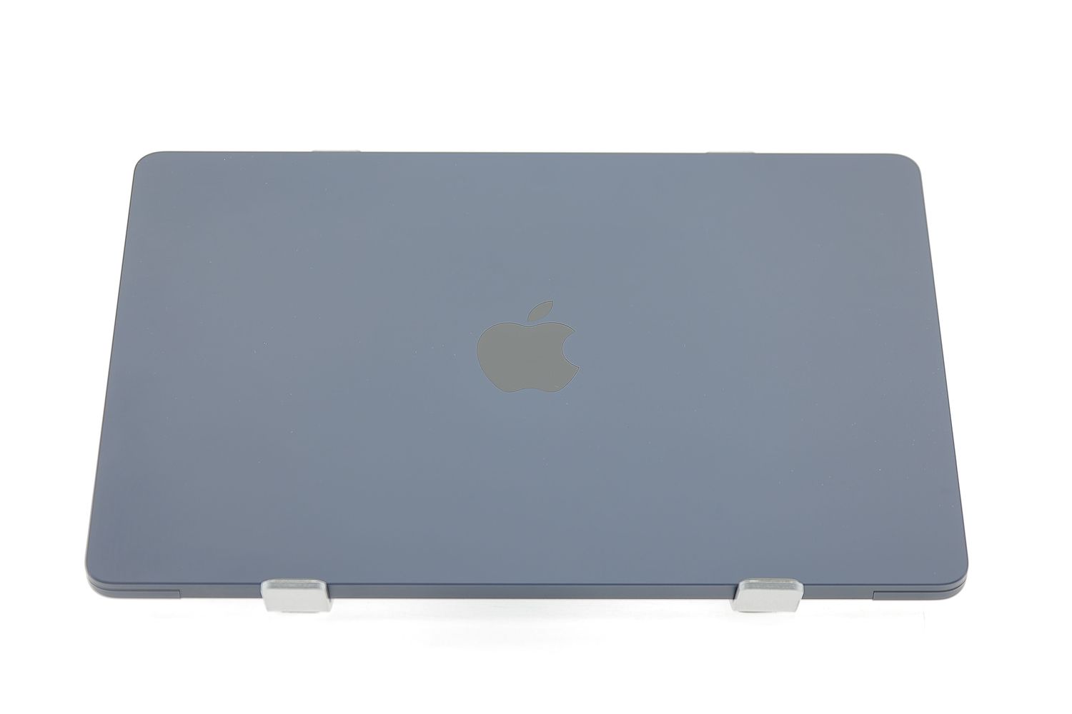 Apple MacBook Air 13″ 2022, M2 8 Cores, 16 GB, 8 core GPU 256 GB Midnight - Újszerű