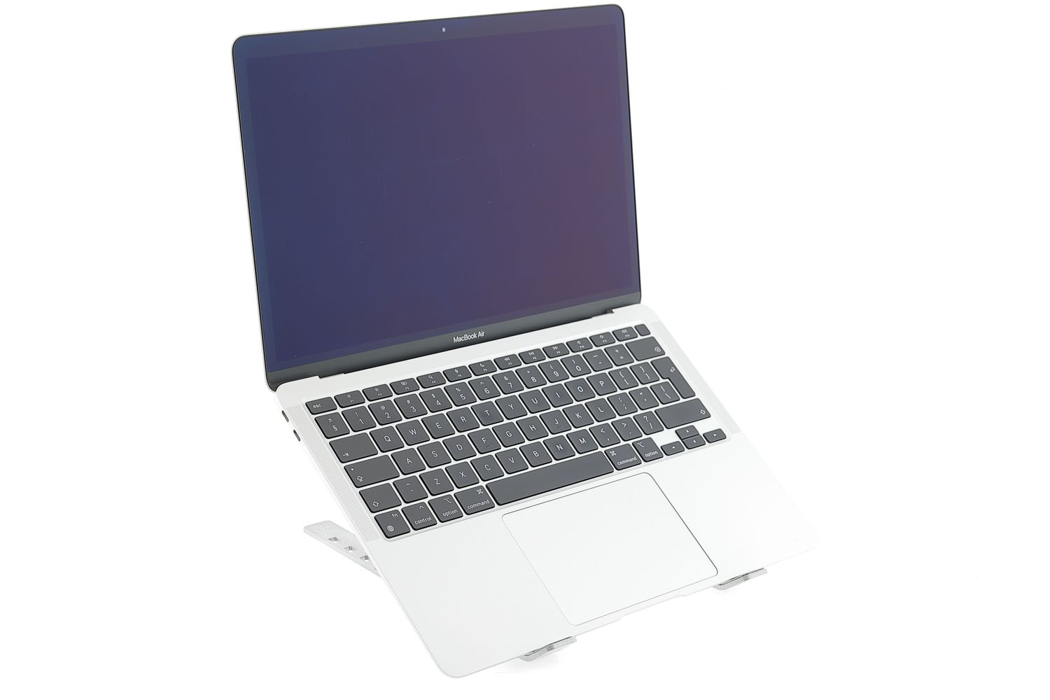 Apple MacBook Air 13″ 2020, M1 8 Cores, 8 GB, 8 core GPU 512 GB Silver