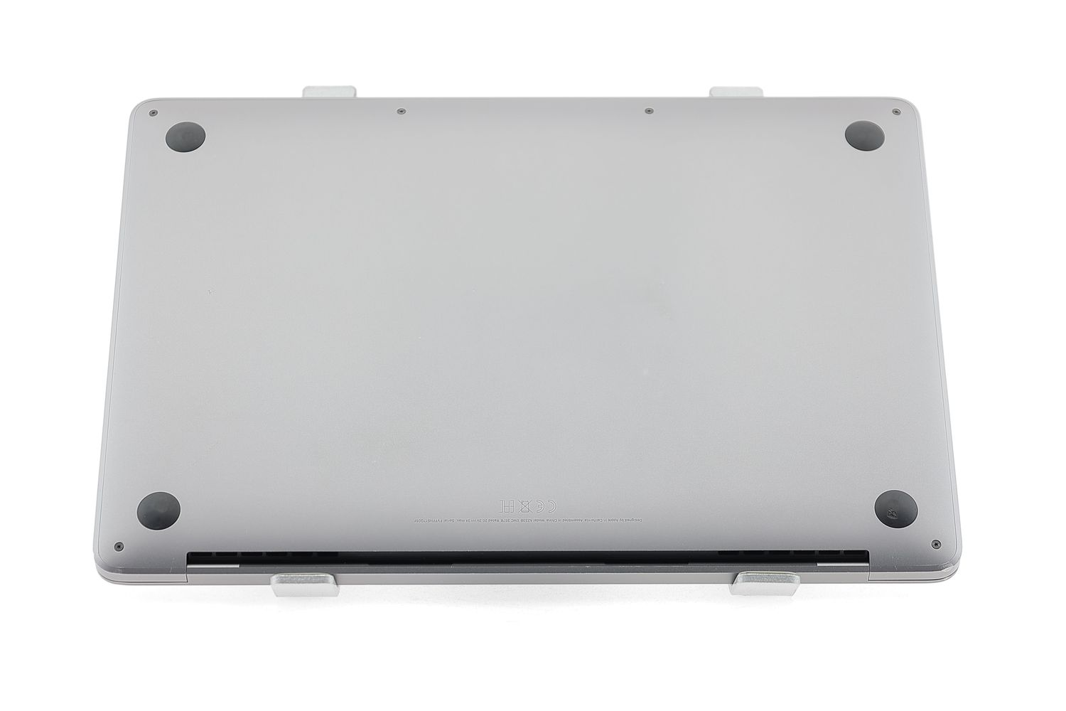 Apple MacBook Pro 13″ 2020, M1 8 Cores, 8 GB, 8 core GPU 512 GB Space Gray