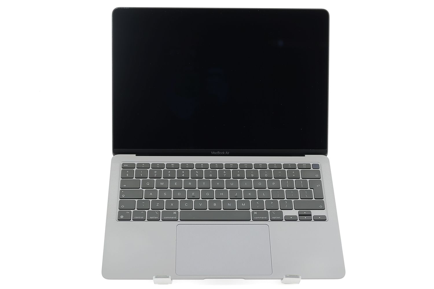 Apple MacBook Air 13″ 2020, M1 8 Cores, 8 GB, 7 core GPU 256 GB Space Gray - Kiváló