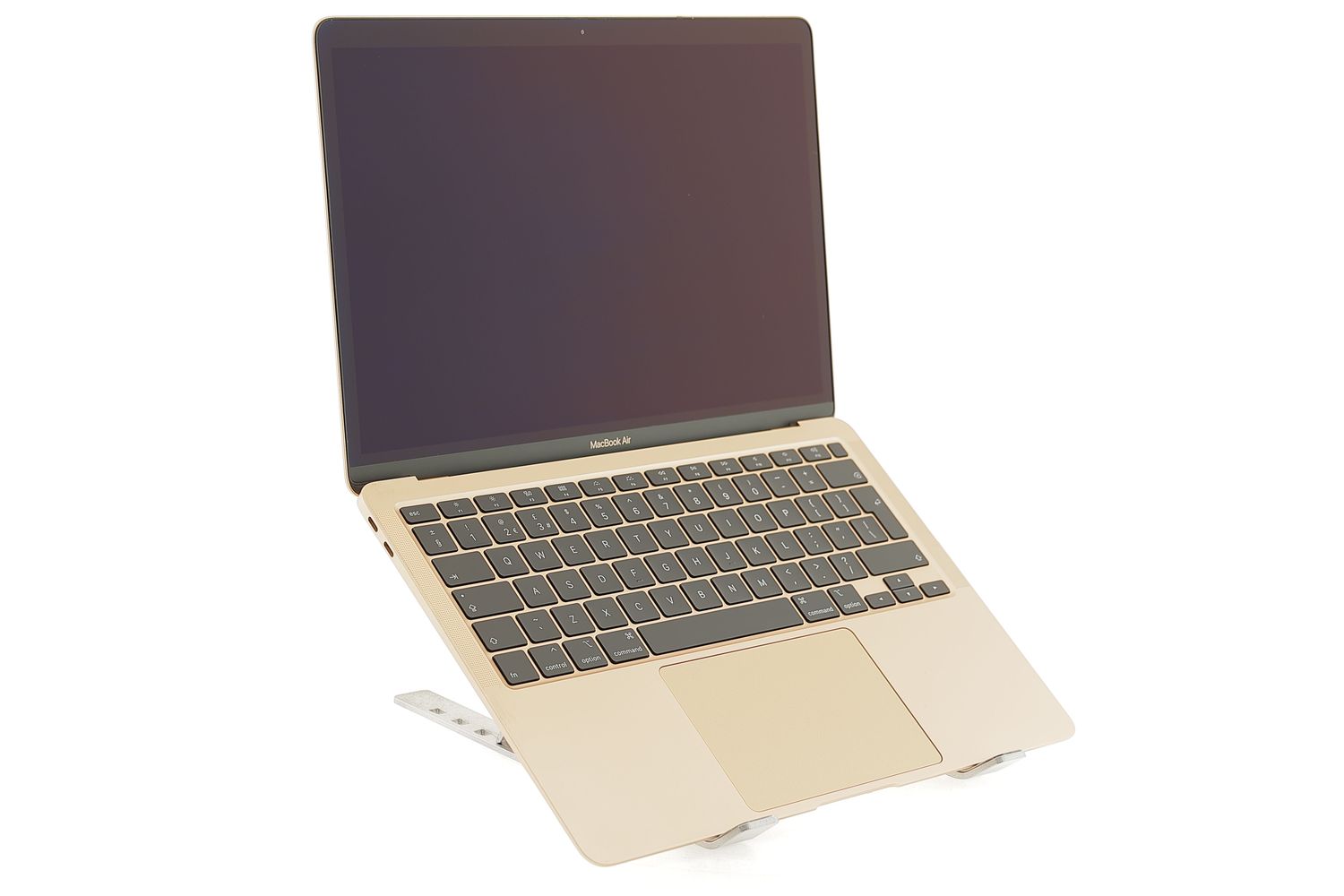 Apple MacBook Air 13″ 2020, i3 1.1 GHz, 8 GB, Intel Iris Plus 256 GB Gold - Foarte bun