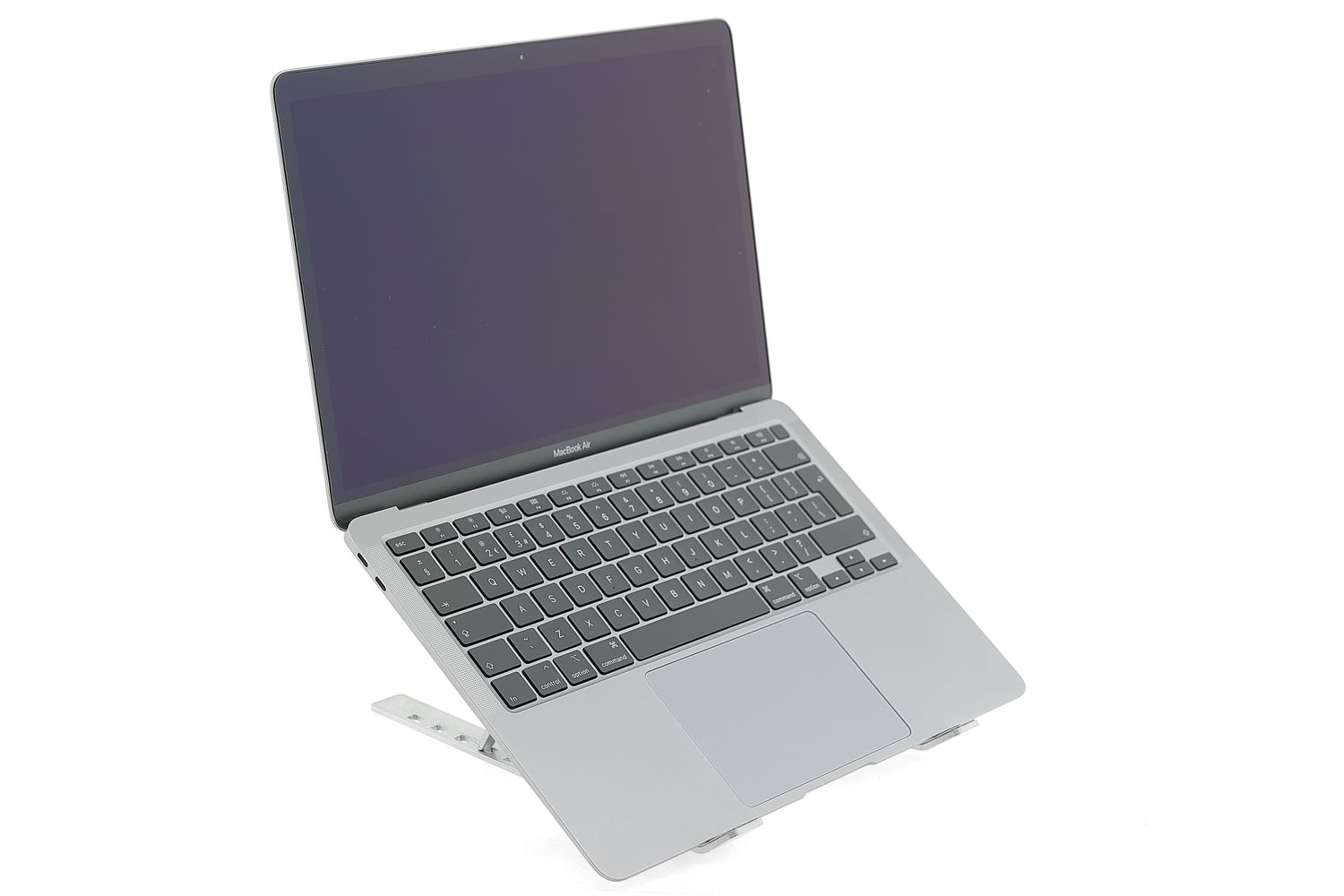 Apple MacBook Air 13″ 2020, i5 1.1 GHz, 8 GB, Intel Iris Plus 512 GB Space Gray - Отлично