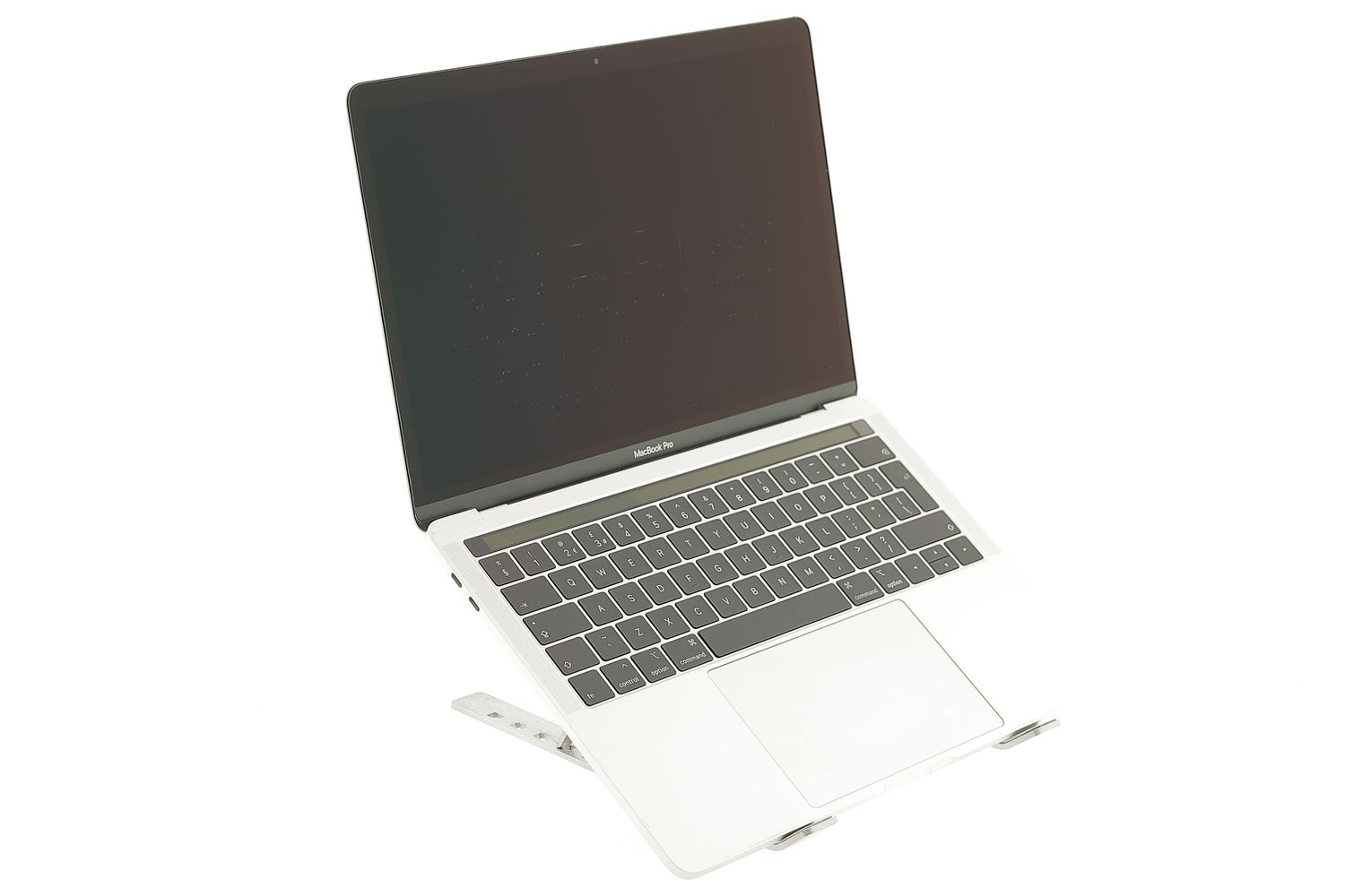 Apple MacBook Pro 13″ Touch Bar 2017, i5 3.3 GHz, 16 GB, Intel Iris Plus Graphics 650 512 GB Silver - Много добро