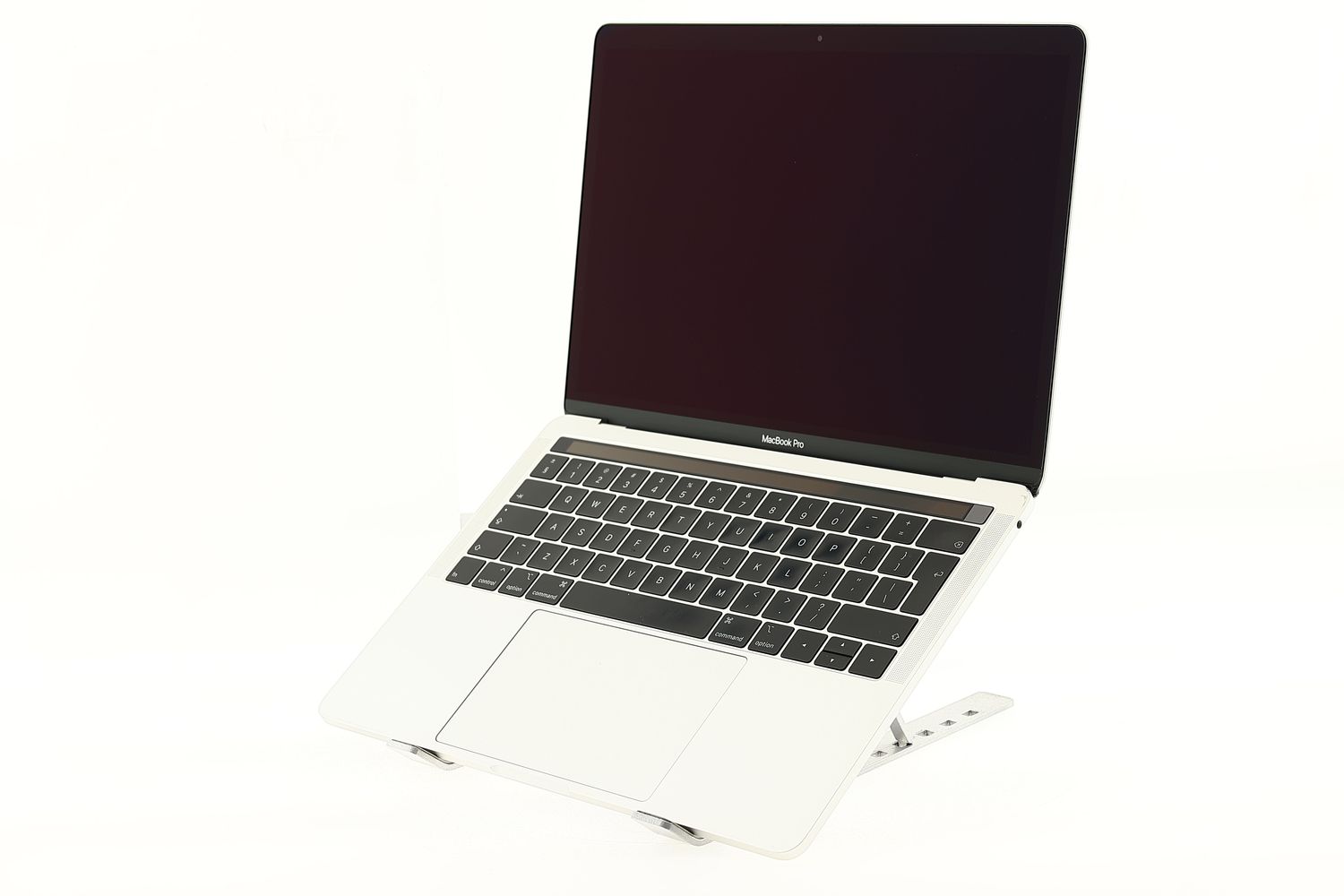Apple MacBook Pro 13″ Touch Bar 2019, i5 1.4 GHz, 8 GB, Iris Plus Graphics 645 128 GB Silver - Újszerű