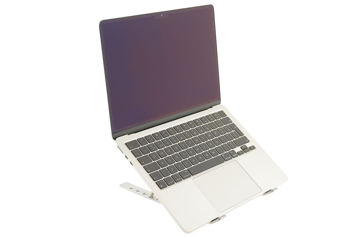 Apple MacBook Air 13″ 2022, M2 8 Cores, 8 GB, 8 core GPU 256 GB Silver - Ca nou
