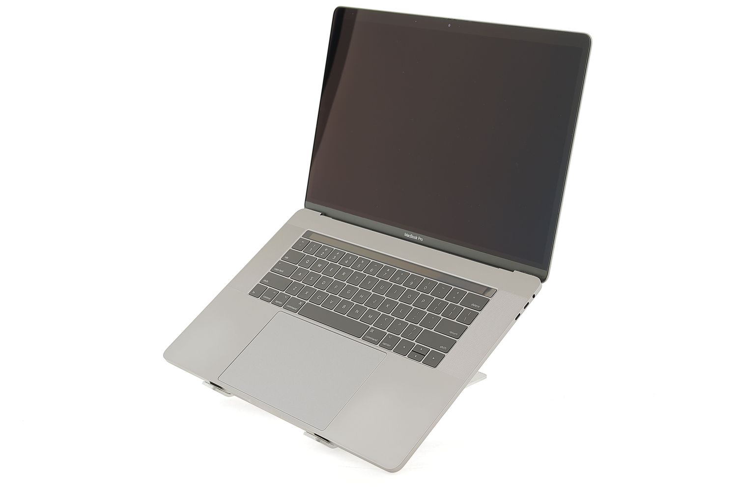 Apple MacBook Pro 15″ Touch Bar 2017, i7 3.1 GHz, 16 GB, AMD Radeon Pro 560 2 TB Space Gray - Excelent