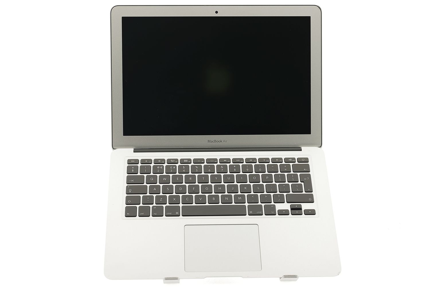 Apple MacBook Air 13″ 2017, i5 1.8 GHz, 8 GB, HD Graphics 6000 256 GB Silver - Nagyon jó