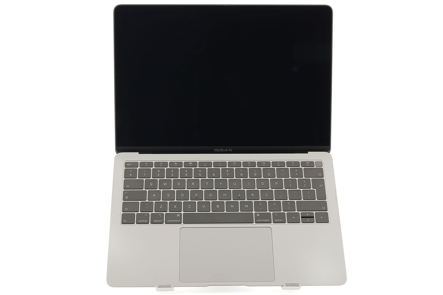 Apple MacBook Air 13″ 2019, i5 1.6 GHz, 8 GB, Intel UHD Graphics 617 256 GB Space Gray - Újszerű